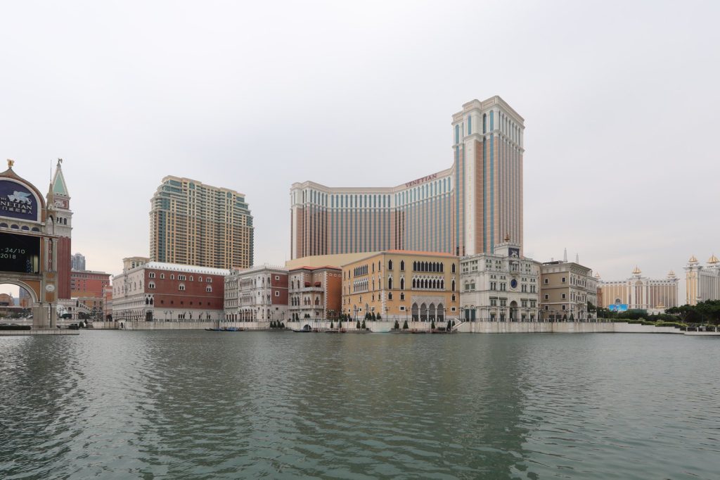 Macau casinos\u2019 revenue fell 88% due to COVID-19