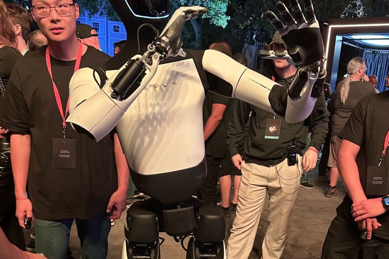 Tesla Unveils Optimus Humanoid Robot At We Robot Event Successfully
