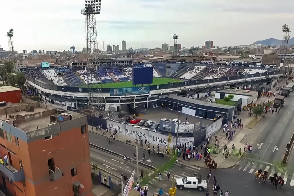 Wall Collapses at Alianza Lima Stadium