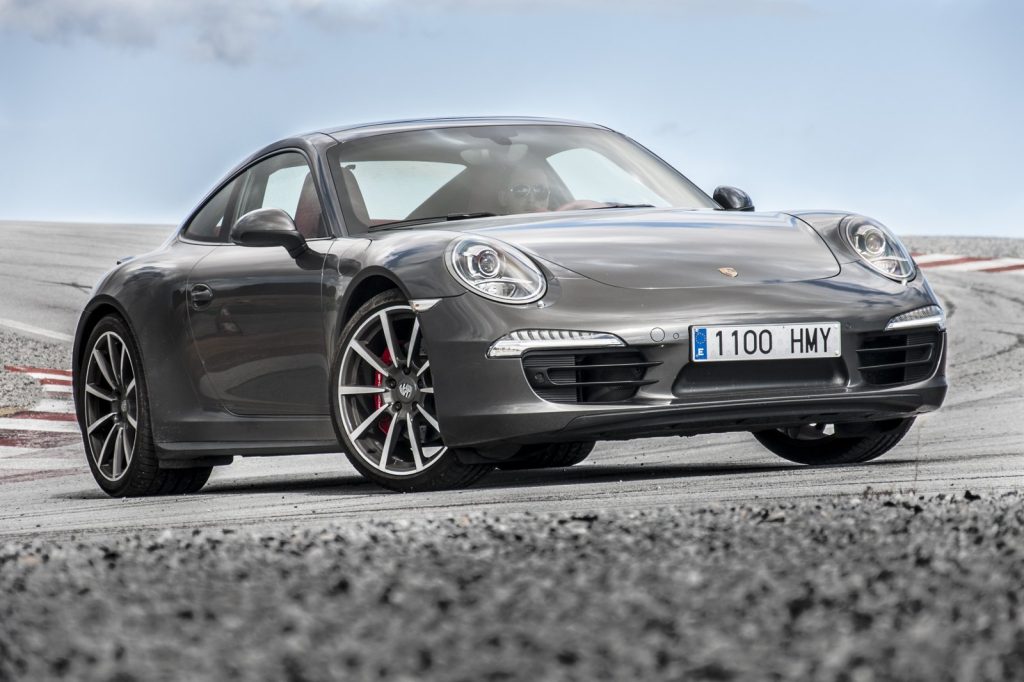 Porsches App Centre Allows Owners to Customize Cars Post-Purchase