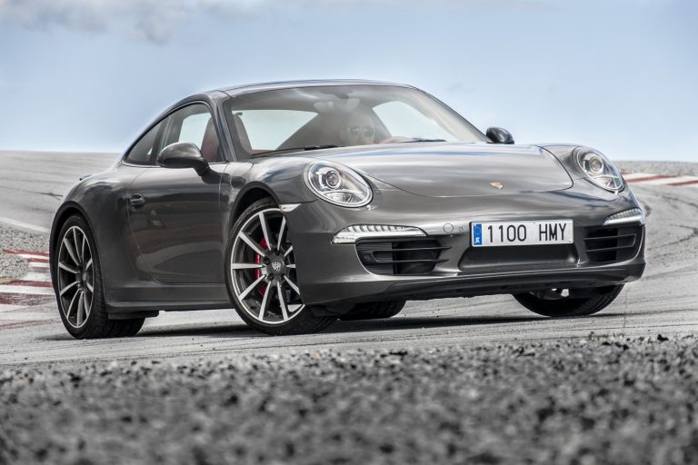 Porsche’s App Centre Allows Owners to Customize Cars Post-Purchase