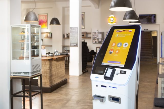 Robot Barber Kiosks in China Offer Eight-Dollar Cuts with AI Precision