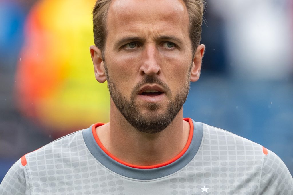 Kane likely to sign new Bayern deal despite Barcelona interest