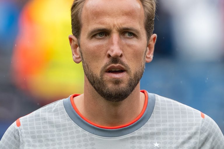 Kane likely to sign new Bayern deal despite Barcelona interest