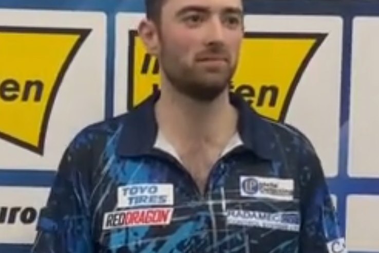 Humphries tops Littler 8-7 in deciding leg to repeat as US Darts Masters champion