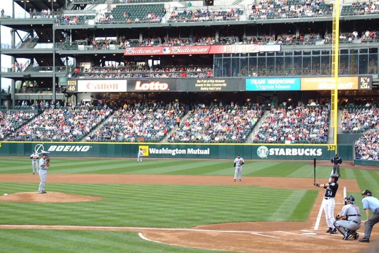MLB Bans Custom Tablet Apps Over Competitive Advantage Concerns