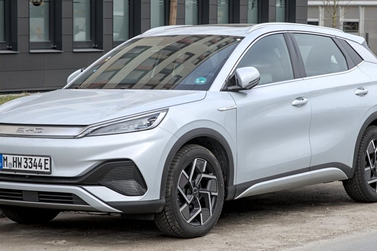 BYD Targets 1.5 Million Overseas Sales by 2025 With New Factories