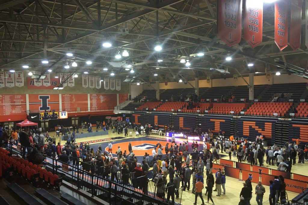 Illinois Volleyball Upsets No. 15 Minnesota in Big Ten Opener