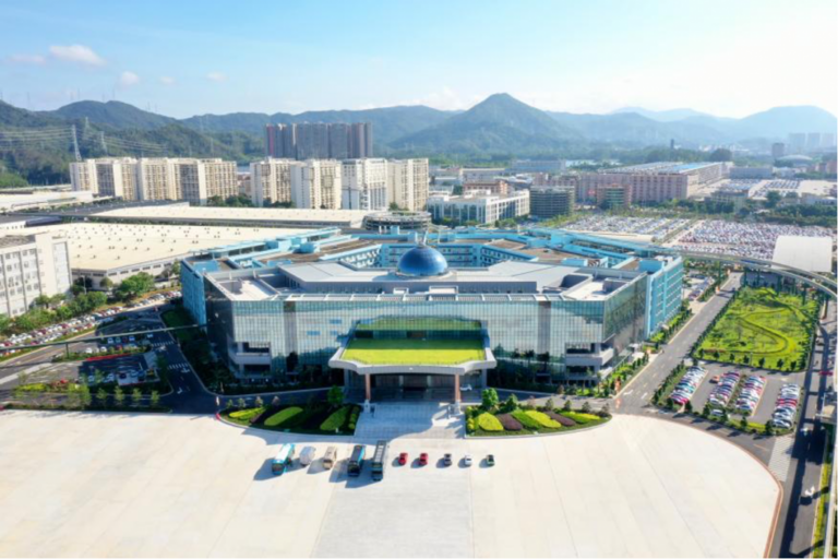 BYD Targets 30% Annual Growth vs Toyota’s Flat Sales