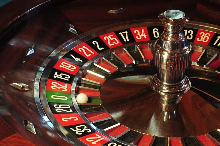 Report: Americans to lose record amount on legal gambling in 2024