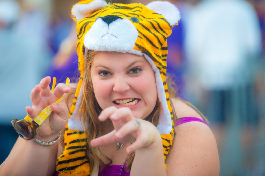 LSU Favored by One Point Over Ole Miss in Week 3