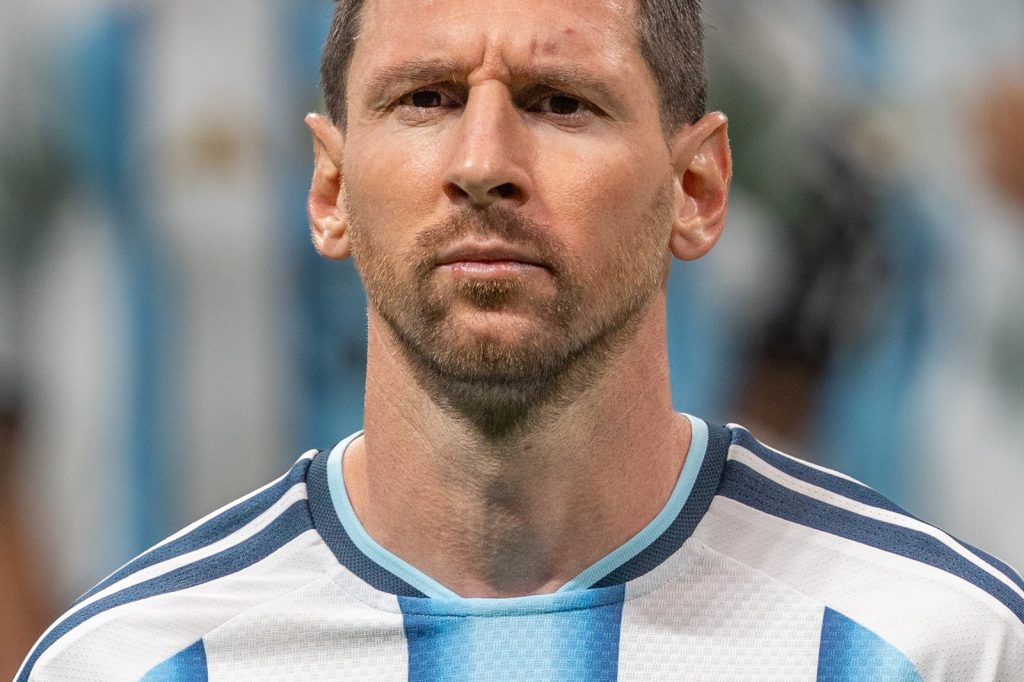 Messi Retires From Argentina Duty After Fathers Death