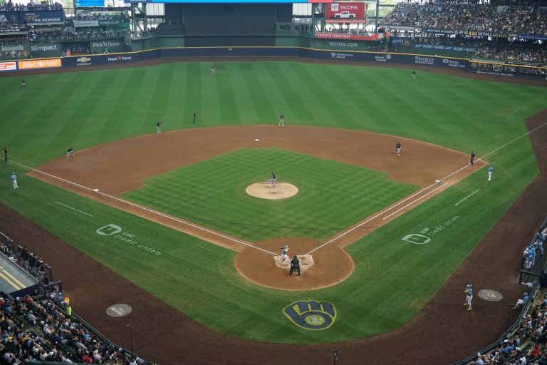 Brewers World Series Run Reshapes MLB Betting Markets and Fan Engagement