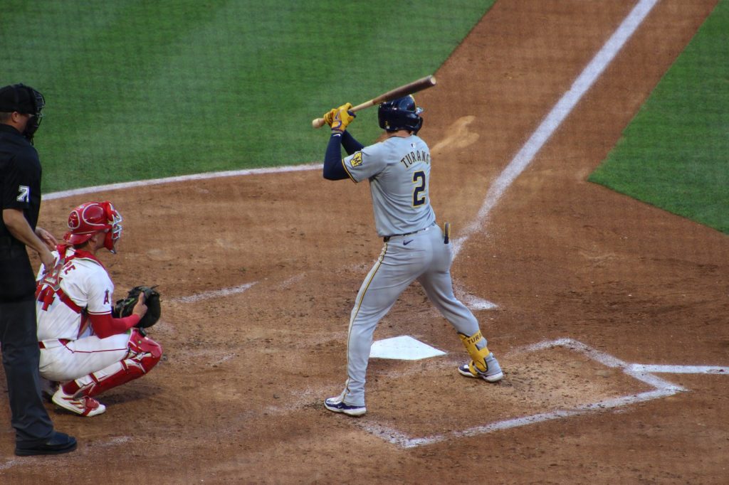 Brewers Take Game 1 of NLCS with Turang Homer