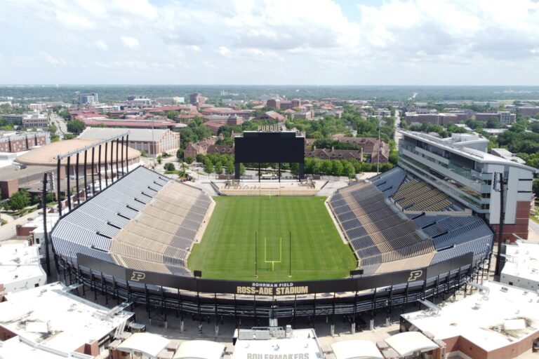 How to Watch Purdue Boilermakers vs Washington Huskies Live for Free on October 16, 2026