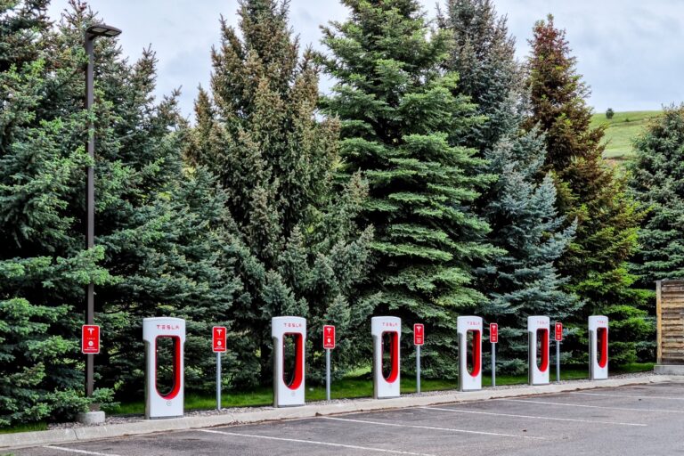 Tesla Supercharger Network Slips to Fourth as Rivals Outpace It in Speed and Ease