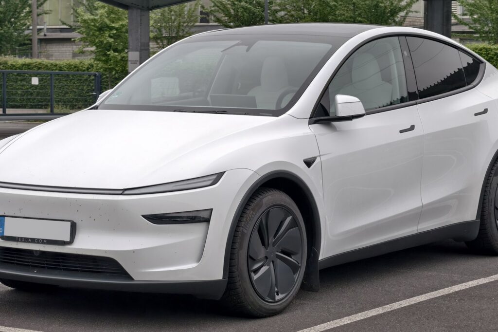 Why Tesla Owners Need EV-Specific Tires to Manage High Torque and Heavy Loads
