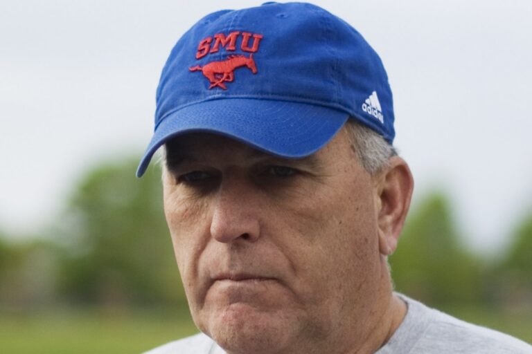 June Jones, Tactical Visionary Who Revolutionized the Run-and-Shoot, Dies at 73