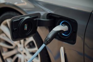 How General Motors Balances Its Long-Term EV Roadmap With Hybrid Sales Pressure