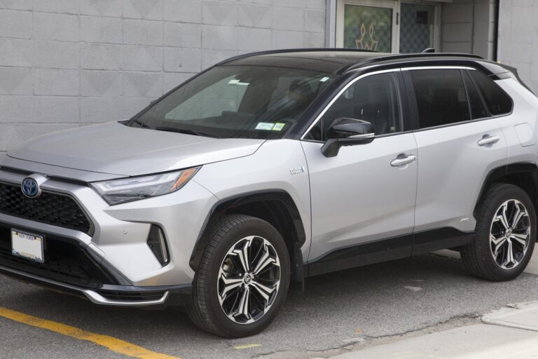 How a Software Glitch in Toyota’s RAV4 Plug-in Hybrid Triggers System Shutdowns