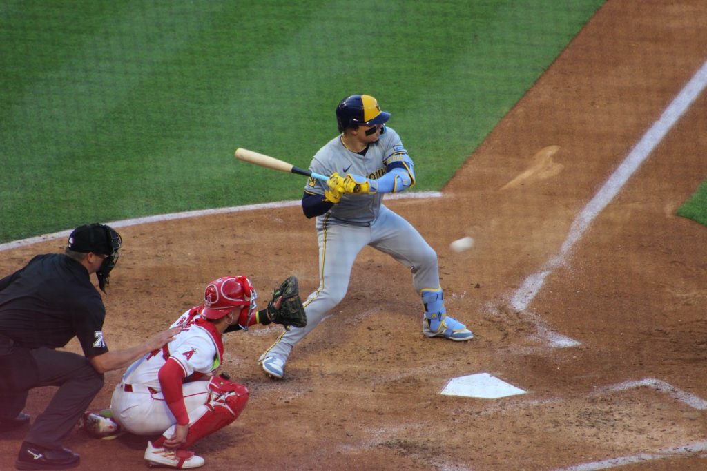 Dodgers Struggle to Score, Can\u2019t Stop Contreras as Brewers Win NLCS Game 2